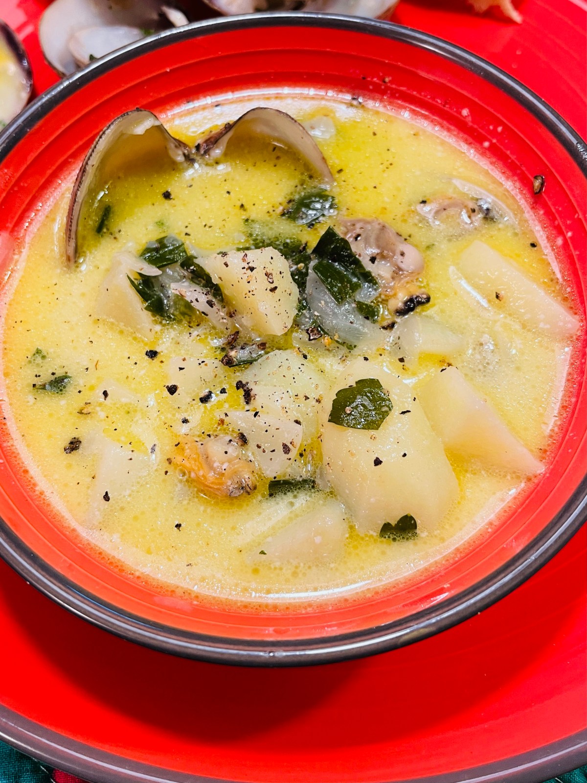 Clam Chowder (light)